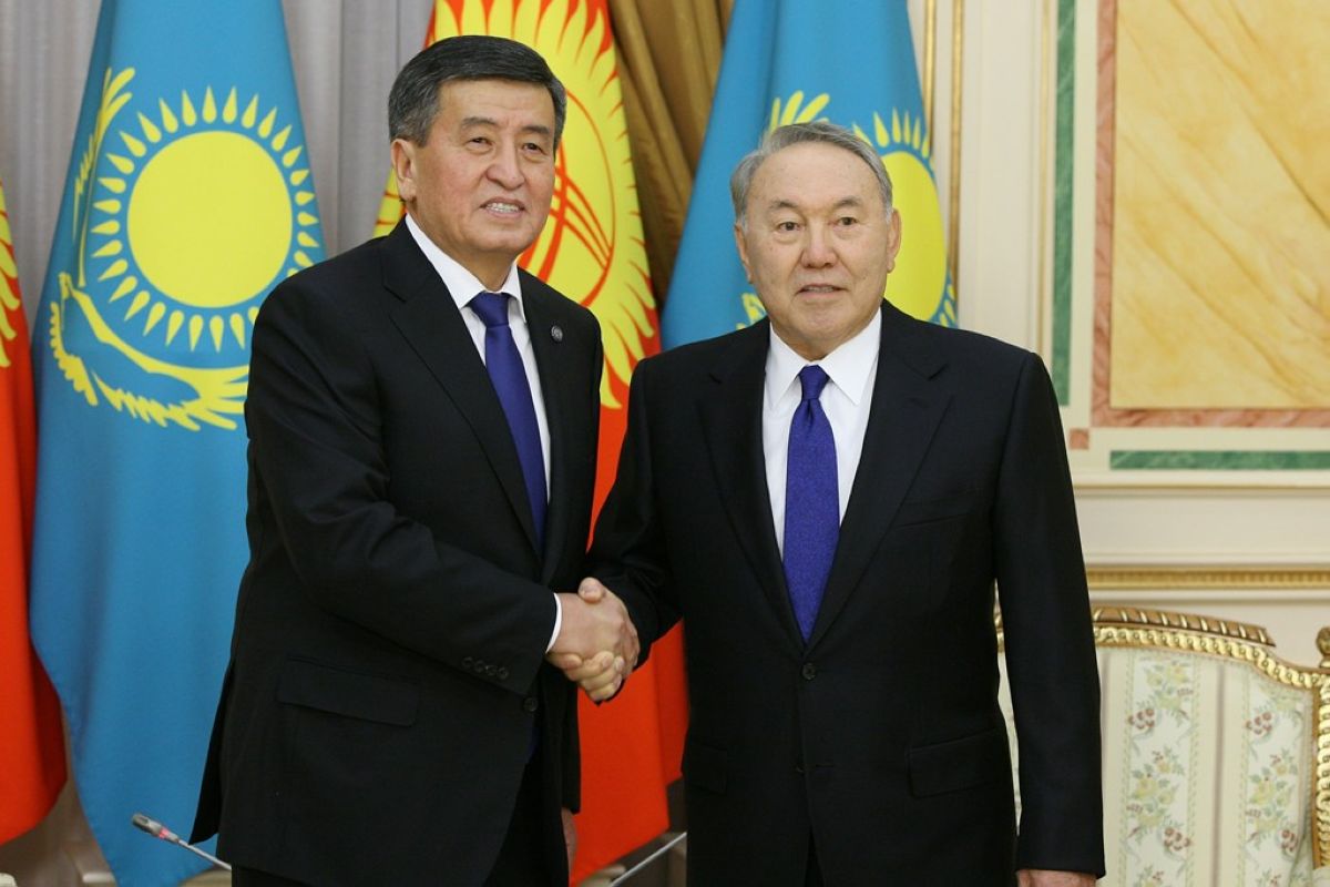 Елбасы Сооронбай Жээнбековпен телефон арқылы сөйлесті