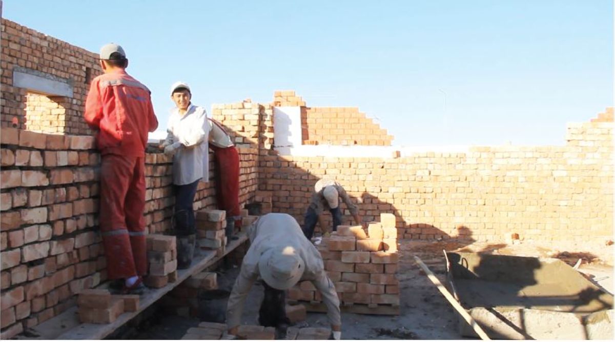 «Бәйтерек» тұрғындары мектепке зәру