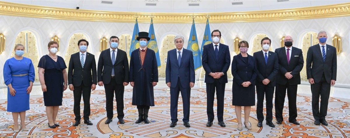 Сенім грамоталарын қабылдады