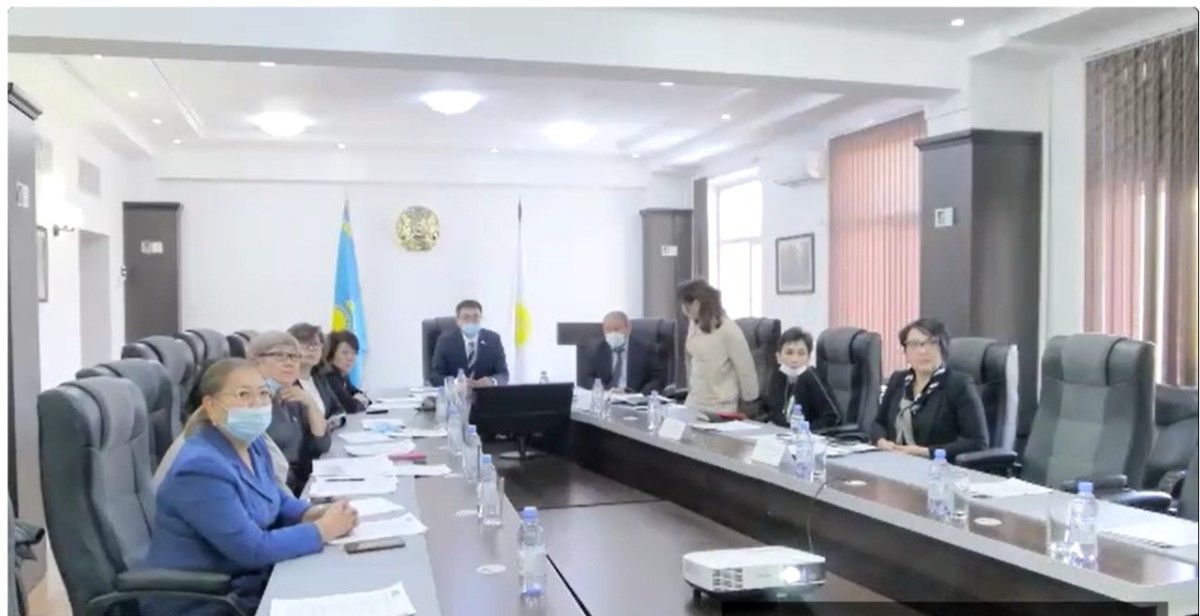 Педагог кадрларды даярлау мәселесін талқылады