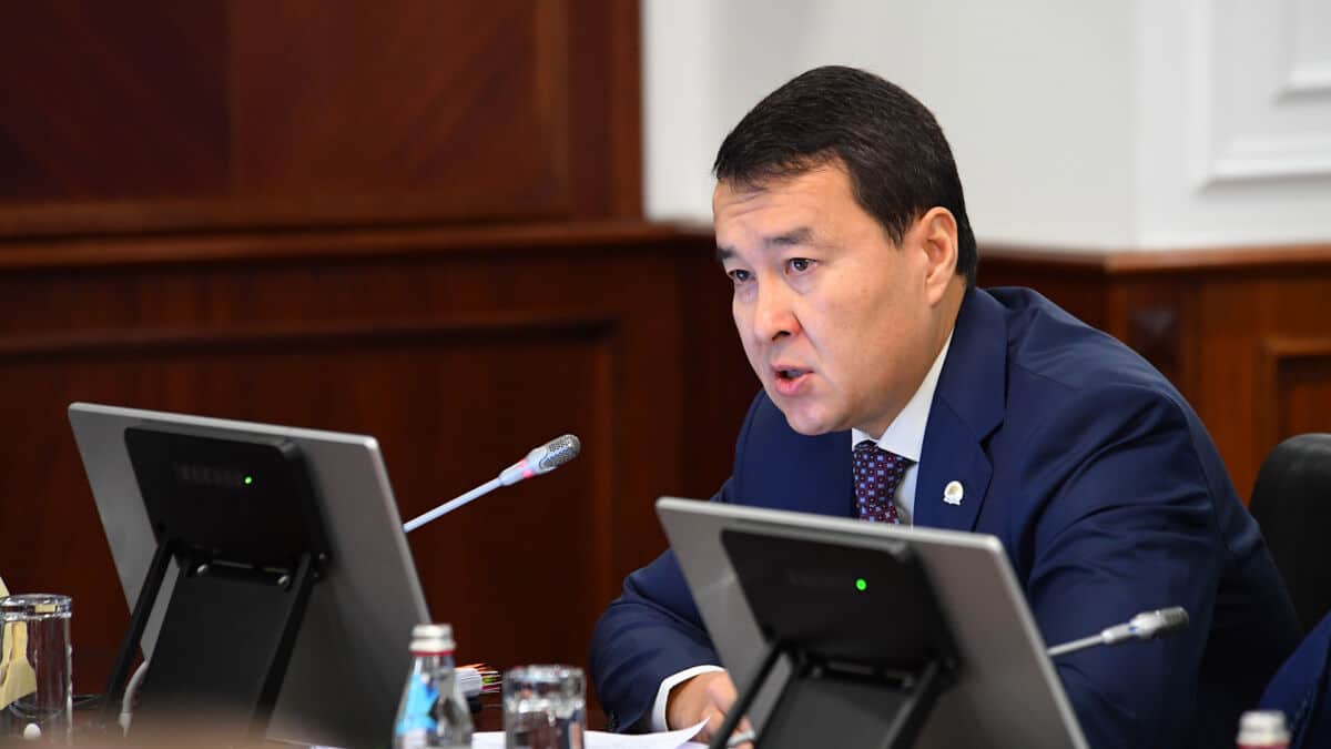Смайылов биыл министрлердің халықпен кездесетін күнін белгілеп, кестесін бекітті
