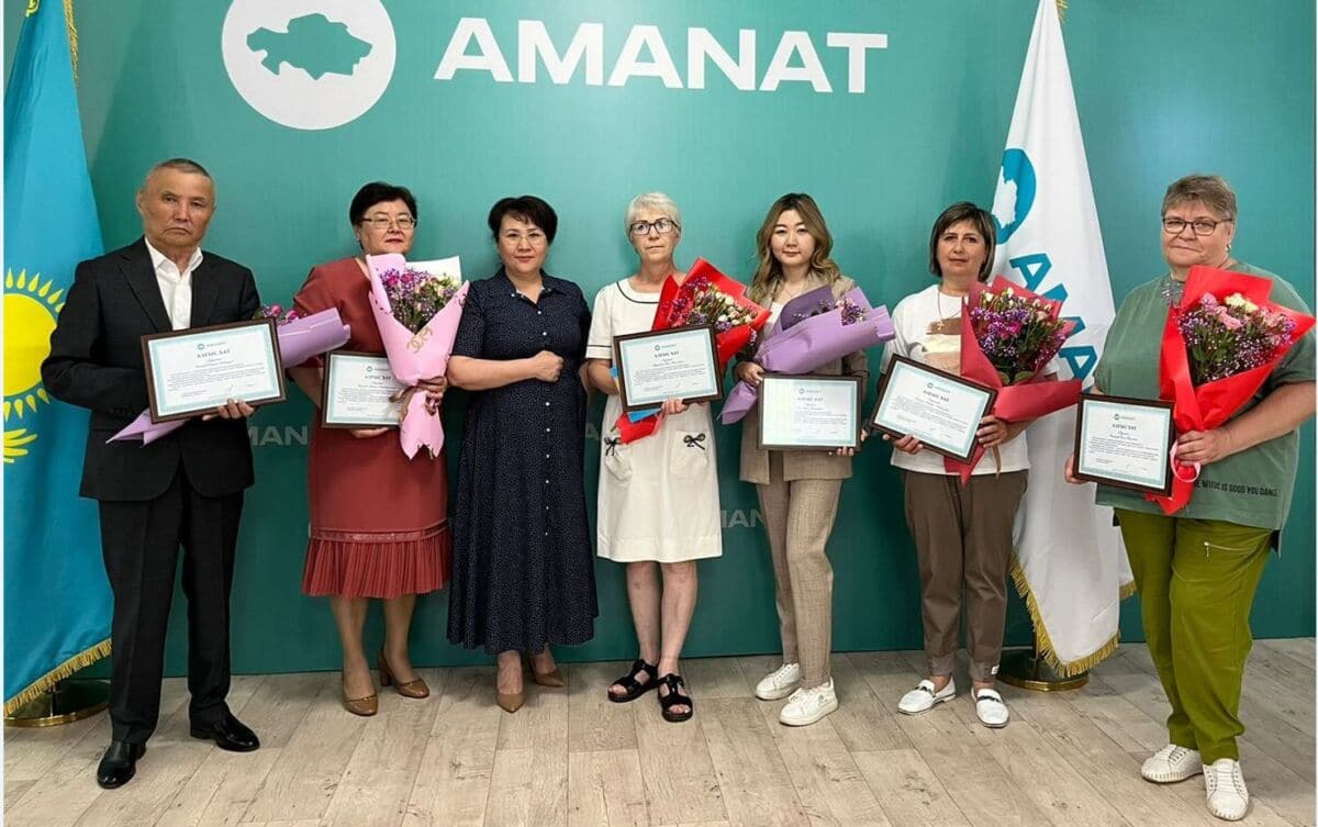 Ақ халаттылар алғысқа бөленді