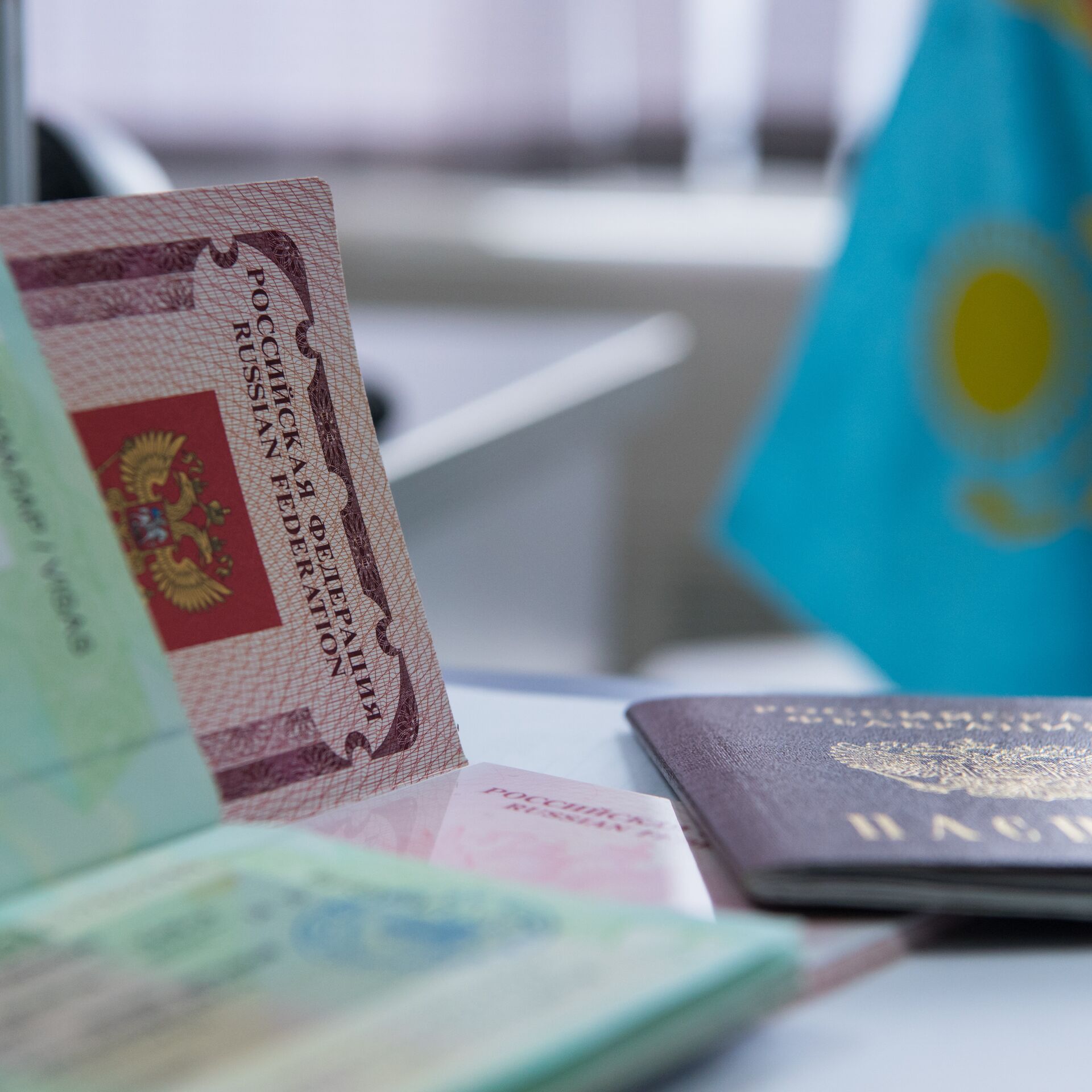 Қазақстан дипломаттары тағы екі мемлекетке визасыз бара алады