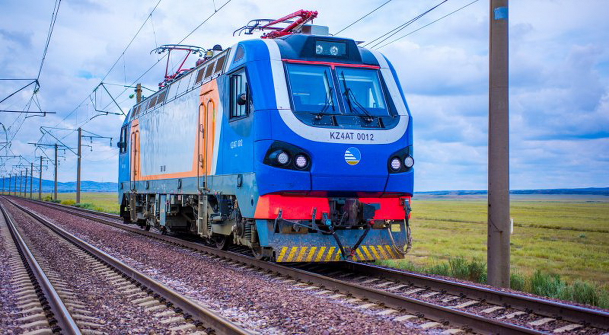 Алматы облысында пойыз бен жеңіл көлік соқтығысып, бір адам көз жұмды