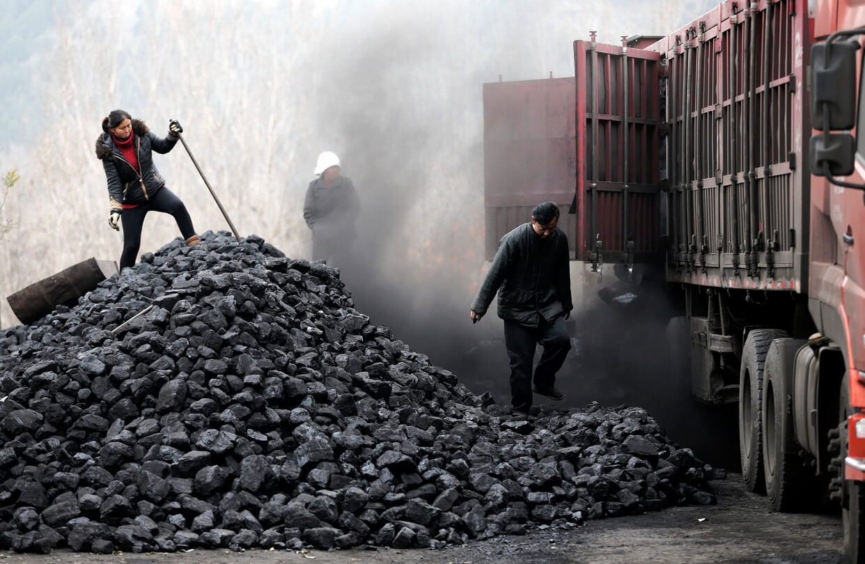 Басы артық делдалдарды алып тастап, көмірді ауылға тікелей жеткізу керек – Смайылов 