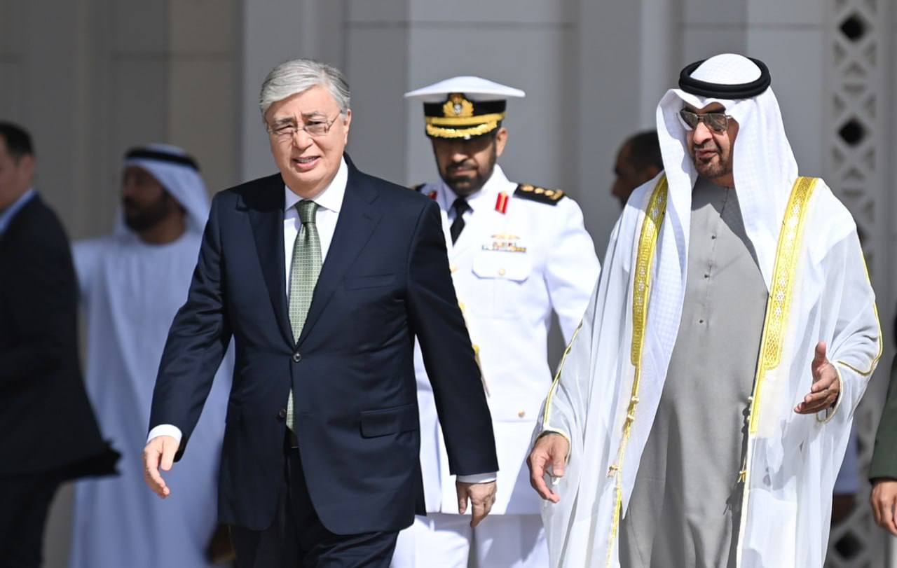 Қасым-Жомарт Тоқаевты БАӘ Президентінің «Әл-Уатан» сарайында салтанатты қарсы алу рәсімі өтті