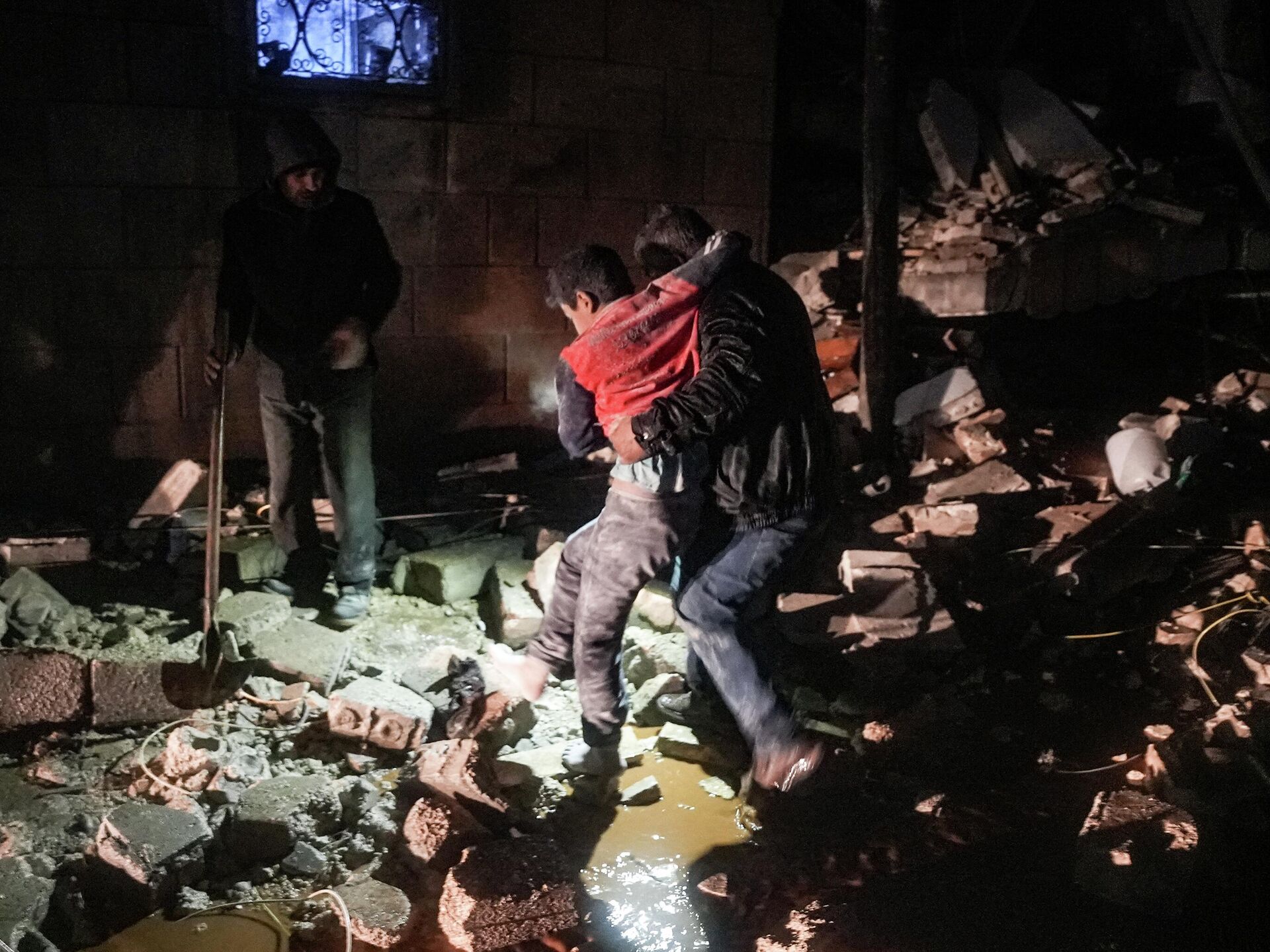 Түркия мен Сирияда зілзаладан қаза тапқандардың саны 28 мыңнан асты