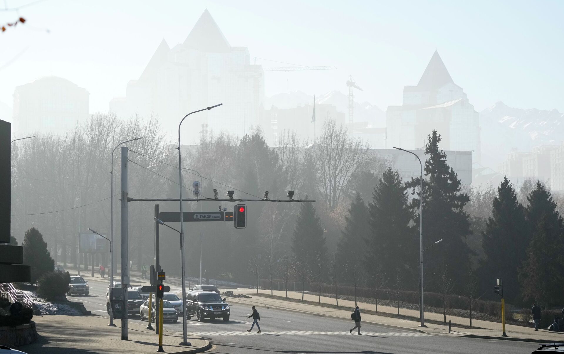 Алматыны тұман басады