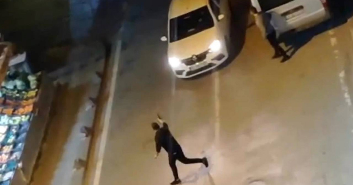 Екі жасар қызын Түркияға емдетуге алып барған қазақстандыққа оқ тиді