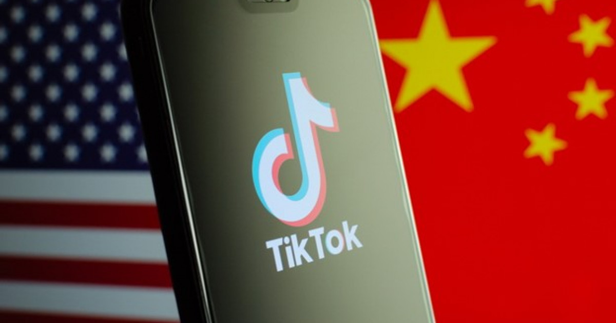 TikTok желісі Financial Times тілшісін аңдыған