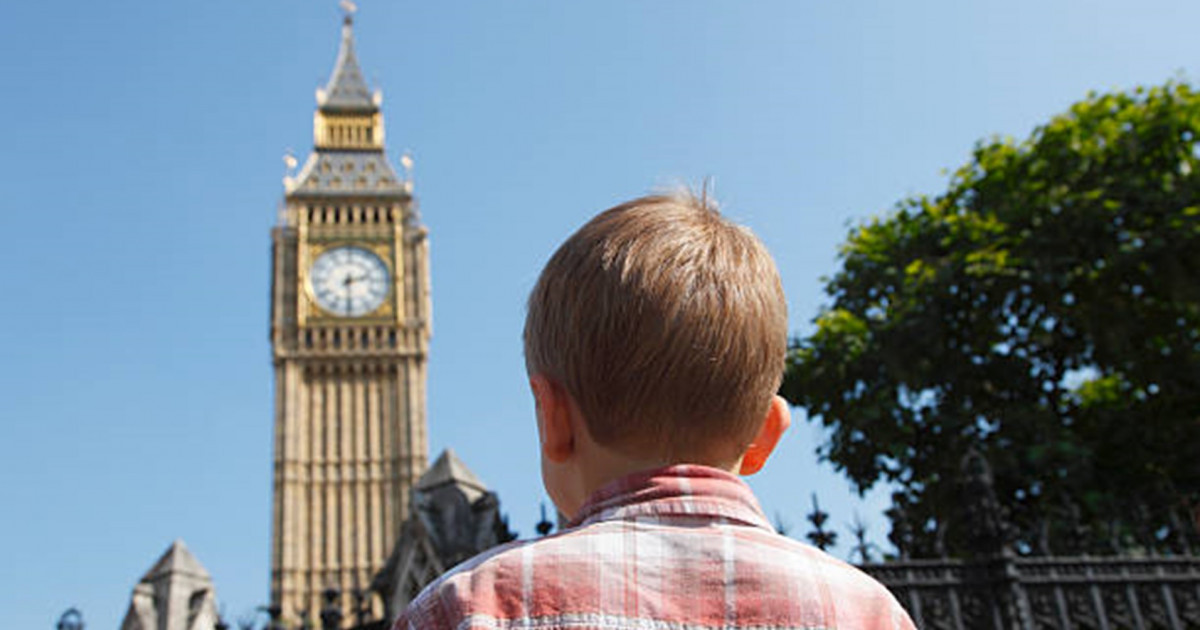 Парламент интернетке кіруге мектеп оқушыларына шектеу қойды