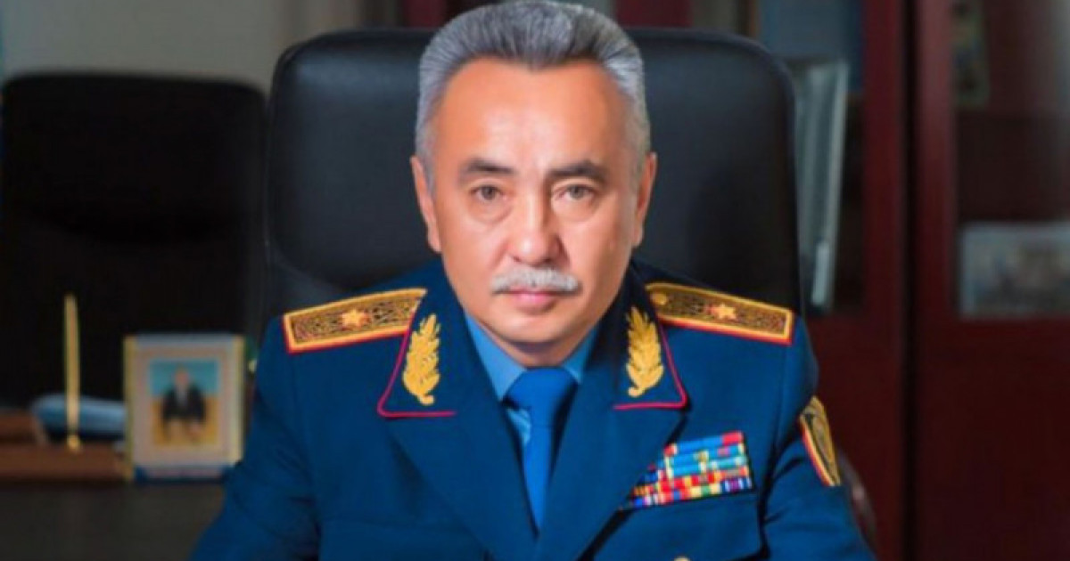 Берік Біләлов генерал-майор атағынан айырылып, алаяқтық жасады деген айыппен сотталды