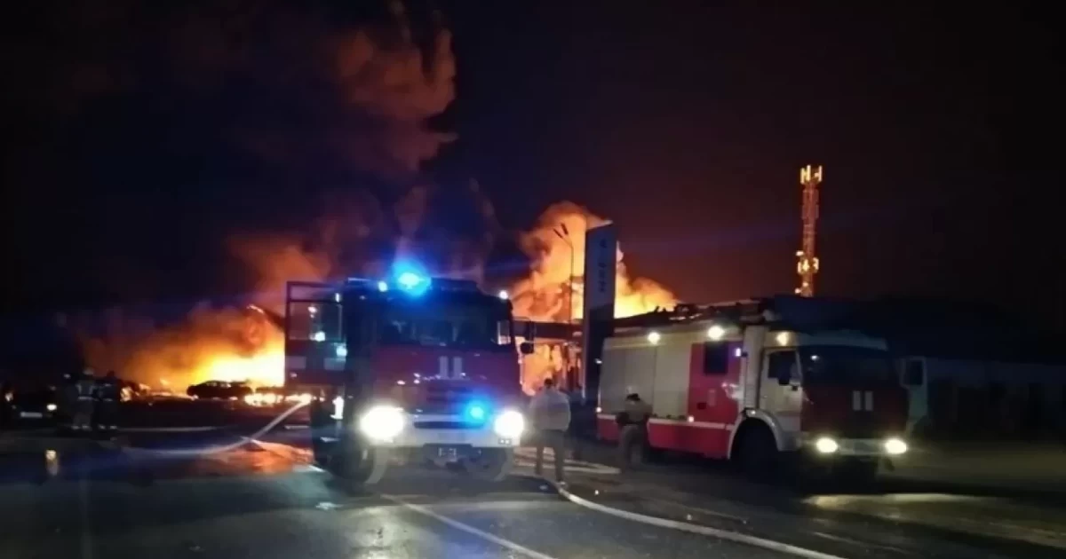 Махачкалада жанармай құю бекетінде жарылыс болып, 12 адам көз жұмды