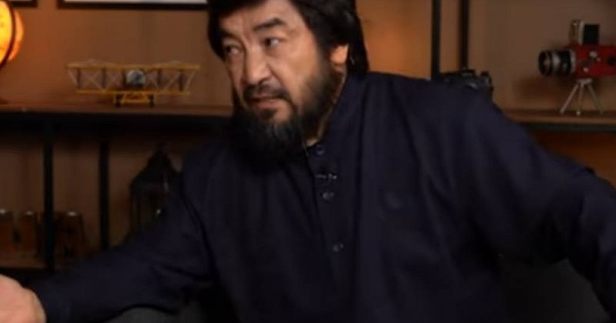 Бекболат  Тілеухан өзін алданған адамдардың ақшасын алып кетті деген Kausar Travel директорына жауап берді