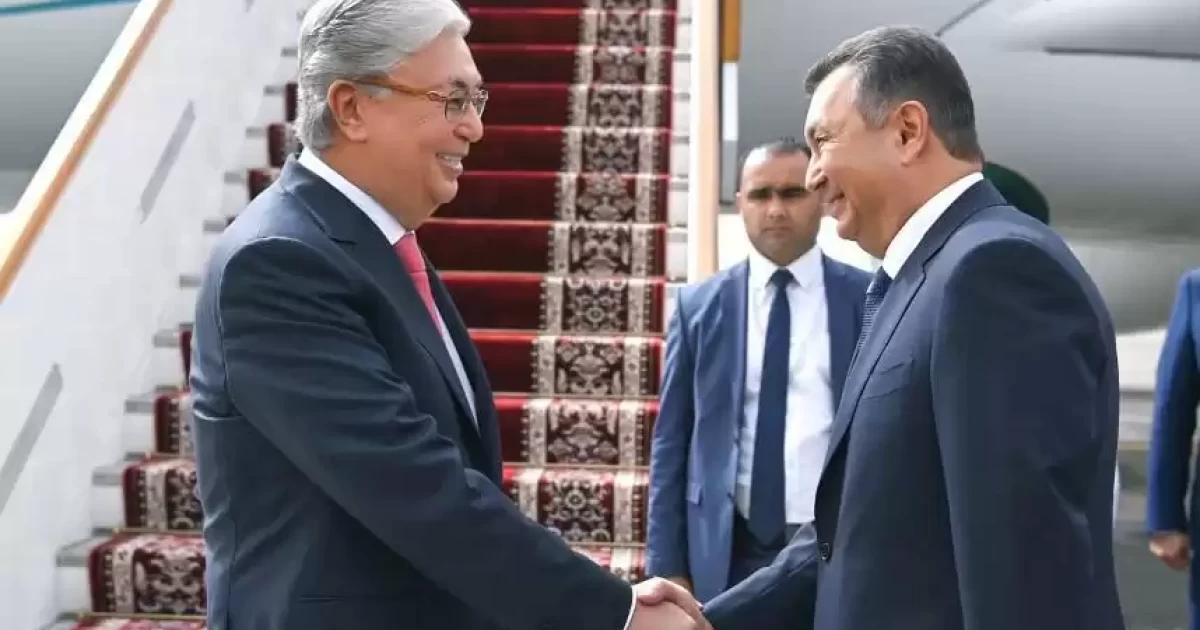 Мемлекет басшысы Тәжікстан Республикасына жұмыс сапарымен барды