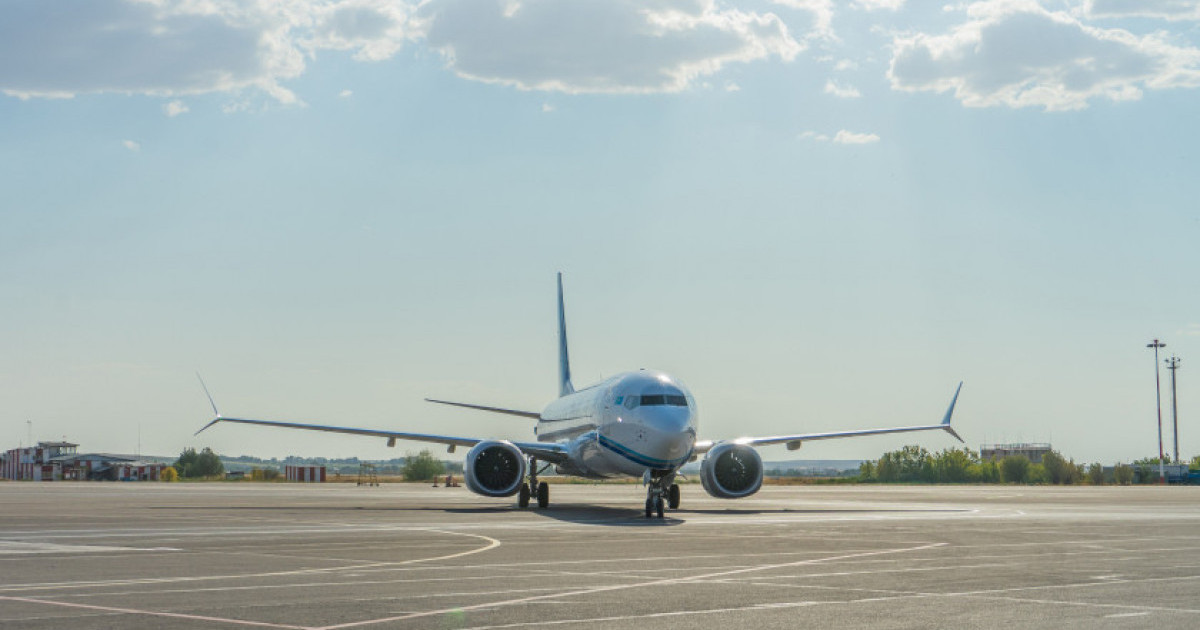 Оралға қонған ұшақта 17 жастағы қыз қайтыс болды