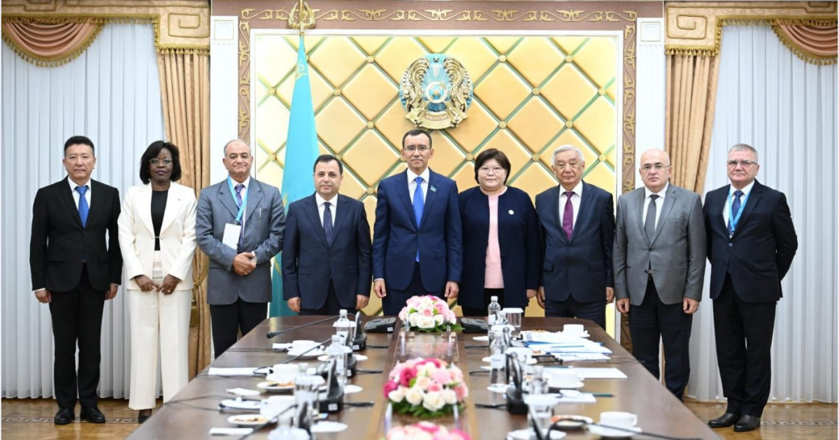 Сенат төрағасы шетелдік судьялармен кездесті