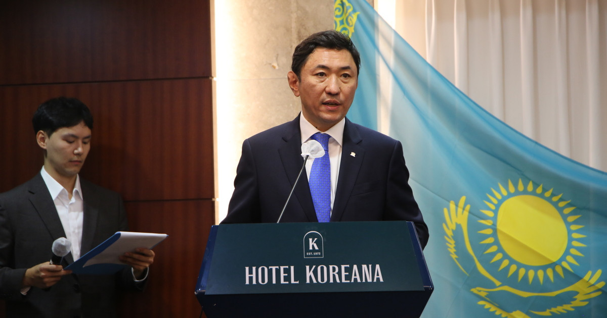 Болат Ақшолақов Дүниежүзілік ЮНЕСКО клубы мен қауымдастығының президенті болып сайланды