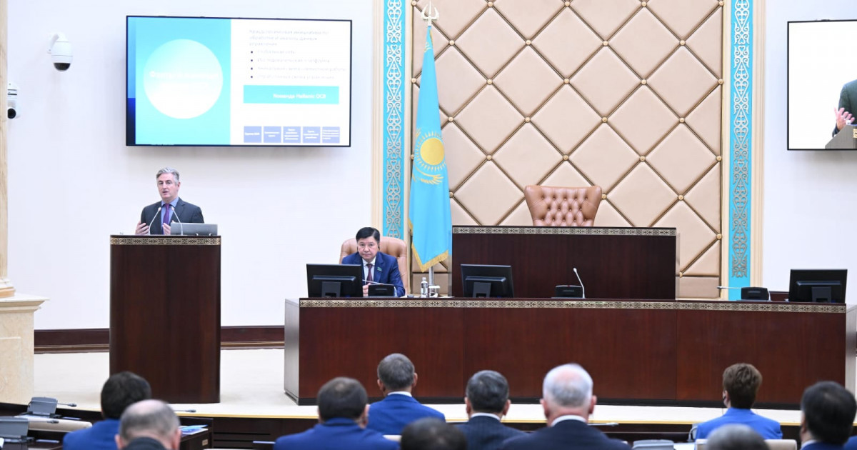 Сенаторлар «Парламенттік жұмыстағы цифрландыру» семинарына қатысты