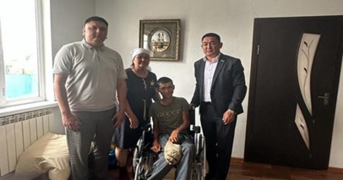 «Кедергісіз келешек»: Мүмкіндігі шектеулі жанға әлеуметтік көмек көрсетілді