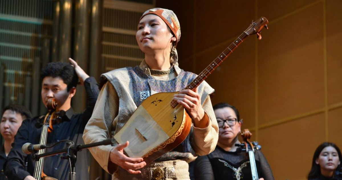 Уашингтон төрінде – қазақ әні