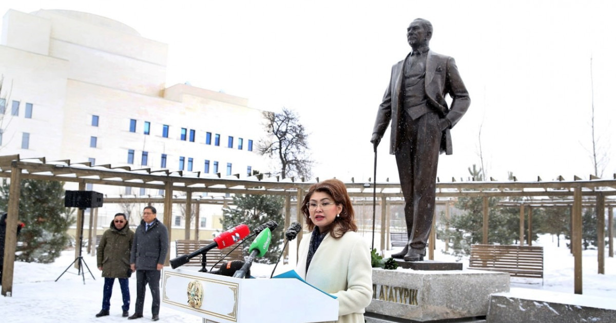 Алматыда Мұстафа Кемал Ататүрікке ескерткіш қойылды