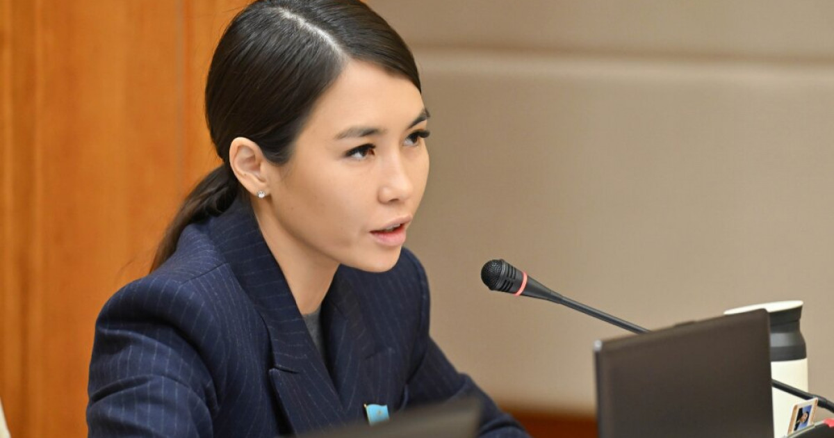 Динара Шүкіжанованың депутаттық өкілеттігі мерзімінен бұрын тоқтатылды