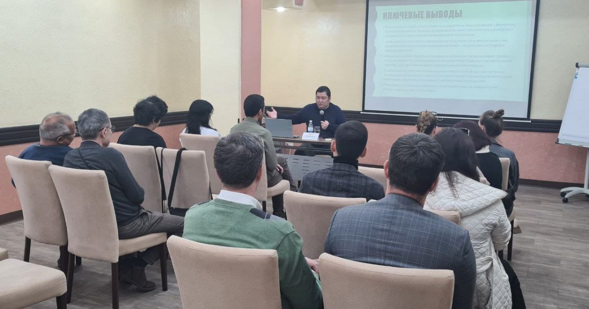 Э.Люттвактың мемлекеттік төңкеріс әрекеті: 2022 жылдың қаңтарында не болды?