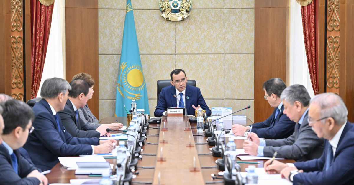 Сенаторлар палата отырысының күн тәртібін бекітті