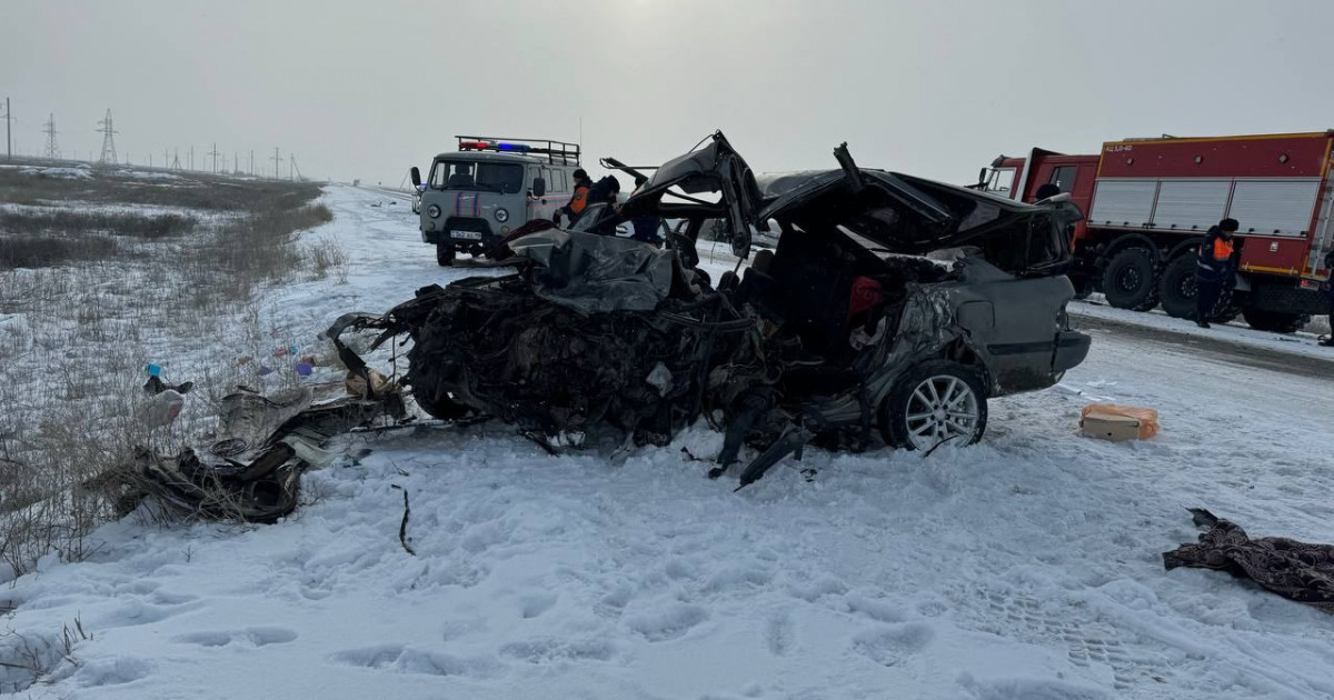 Жетісуда жантүршігерлік жол апатынан үш адам қаза тапты