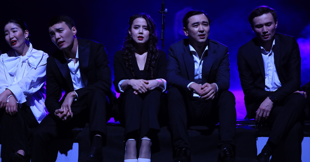 Мұқағали. Музаға...