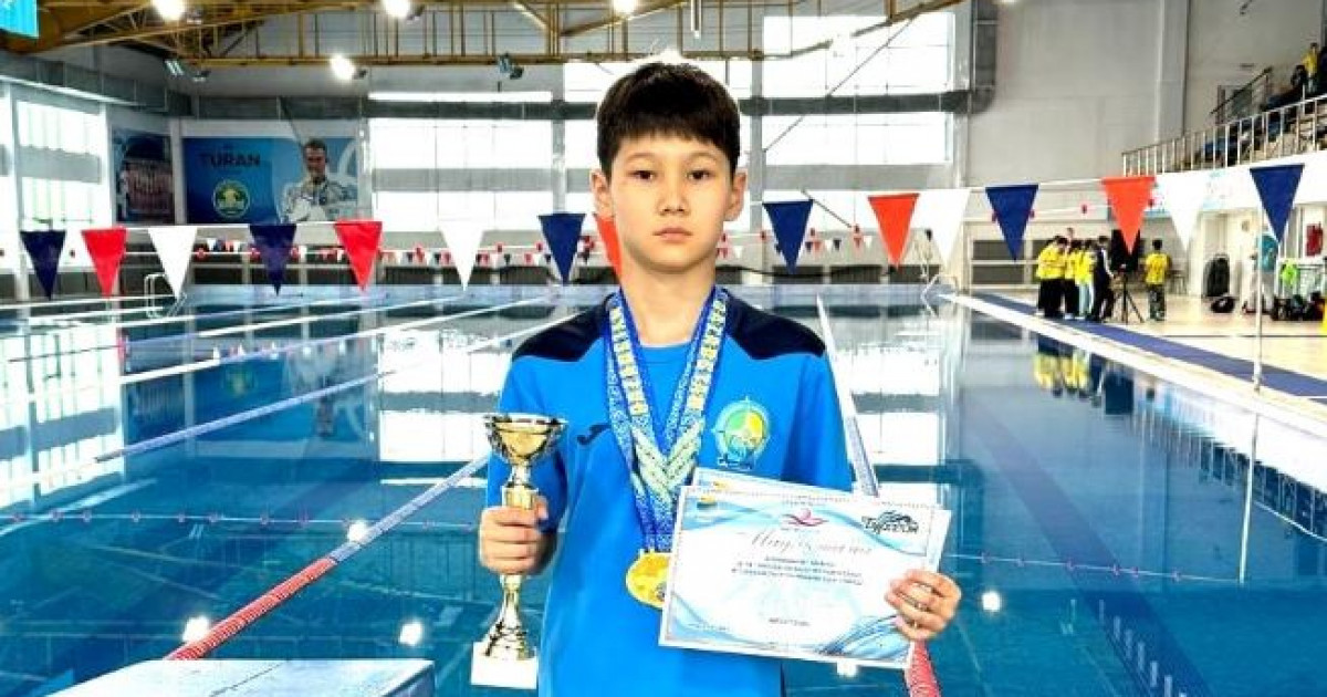 Атыраулық жас спортшы жүзуден рекорд орнатты