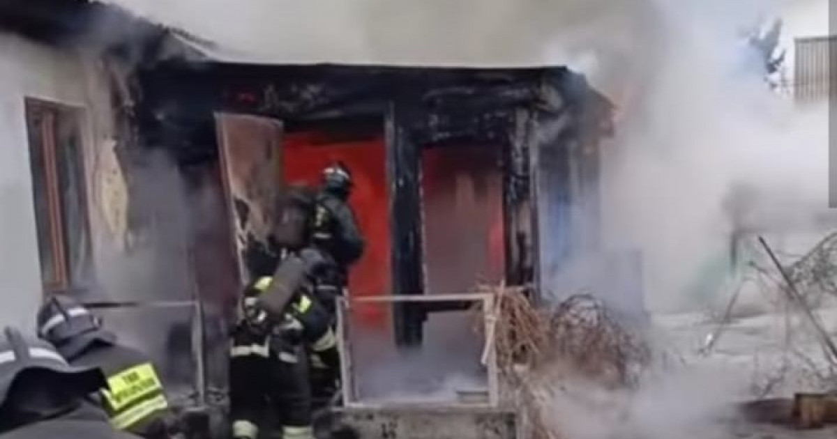 Қарағандыда өртенген үйден ер адамның денесі табылды