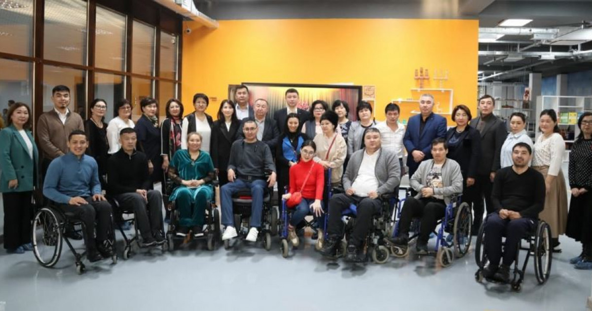 Өнер терапиясы: ерекше адамдар театры