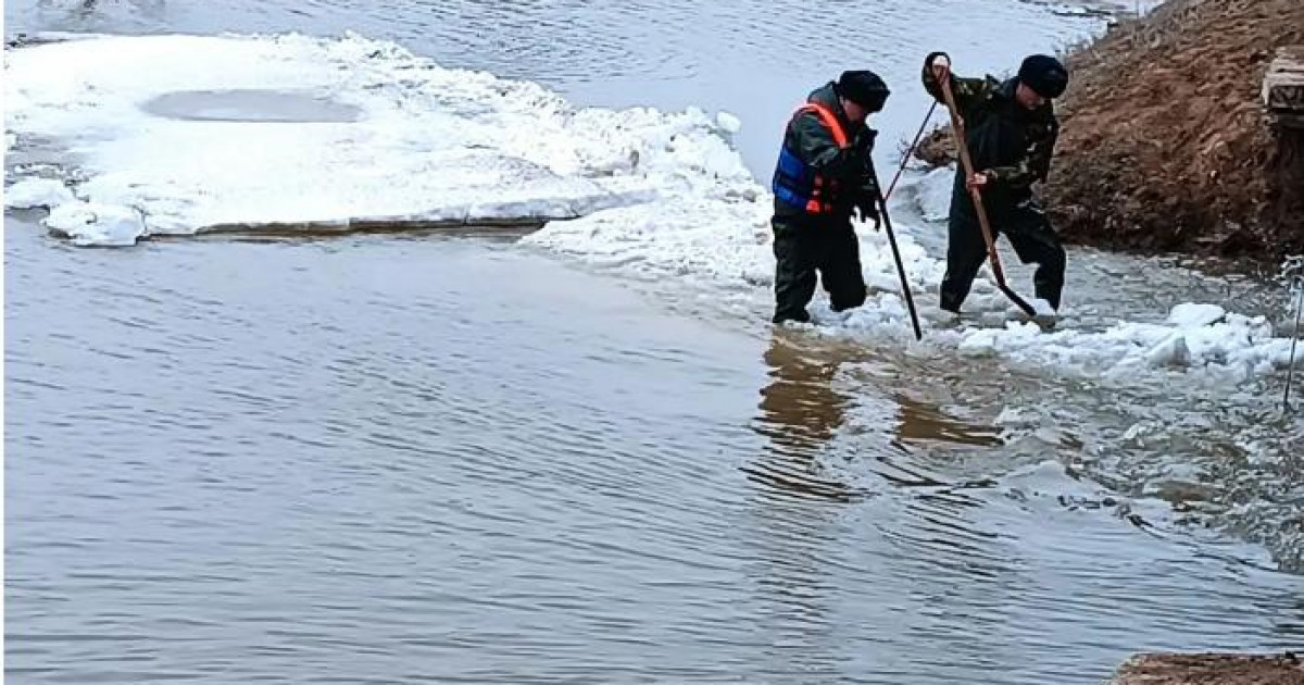 Ақтөбеде 10 жастағы оқушы еріген қар суына батып кетті