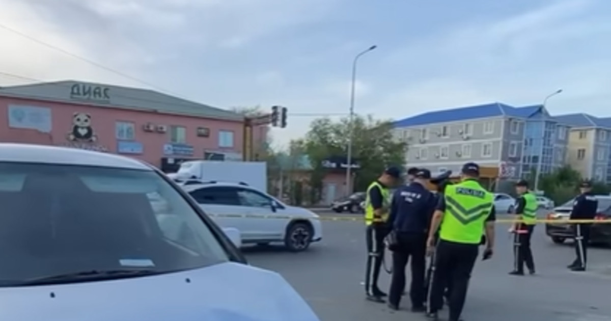 Атырауда жол апатынан мопед жолаушысы қайтыс болды