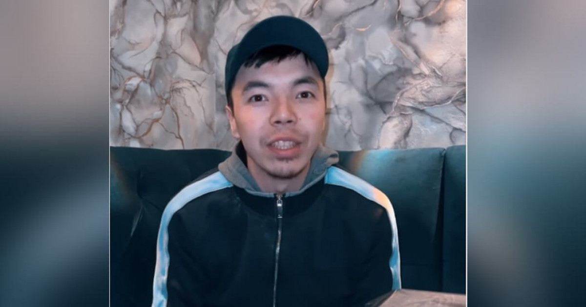 «Депрессияға түсіріп жіберді»: айтыскер Сырым Әуезхан әні үшін халықтан кешірім сұрады