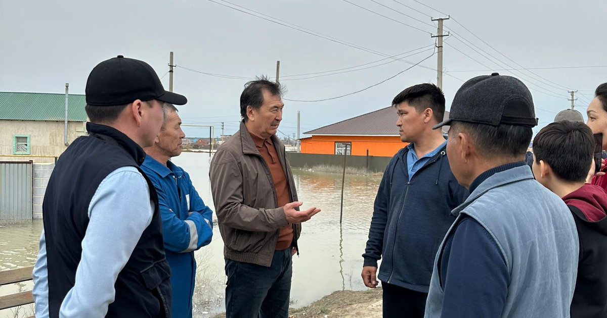 Депутаттар су тасқынынан зардап шеккен өңірлерде жұмысын жалғастырып жатыр