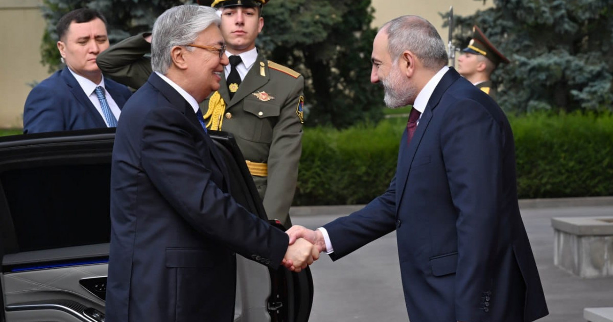 Қасым-Жомарт Тоқаев ресми сапармен Ереванға барды