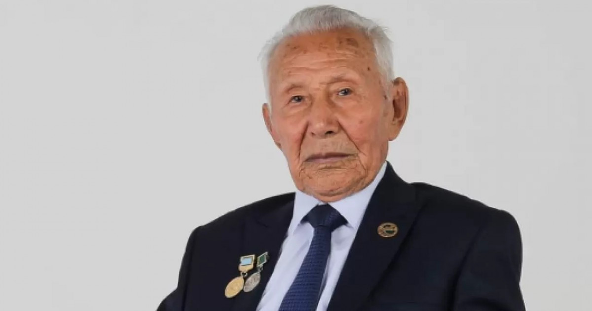 Мемлекет басшысы күйші Әбдімомын Желдібаевтың туыстарына көңіл айтты