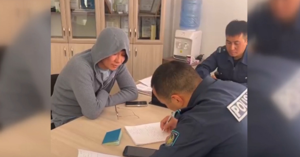 Сахнада балағат сөз айтқан Қайрат Нұртас полиция бөлімшесіне жеткізілді (видео)