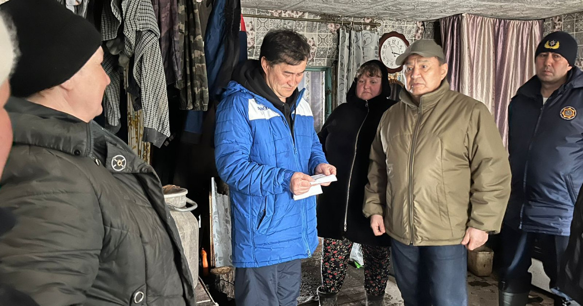 Шығын өтеледі: Ақмолада облыс әкімі су басқан ауыл тұрғындарымен кездесті