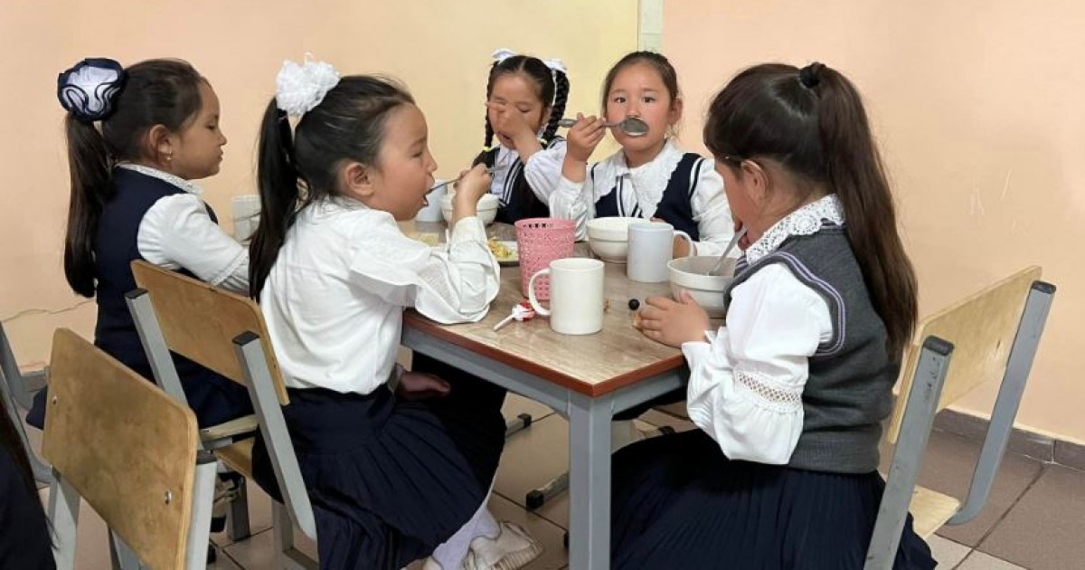 Тамақ сапасын тексерді