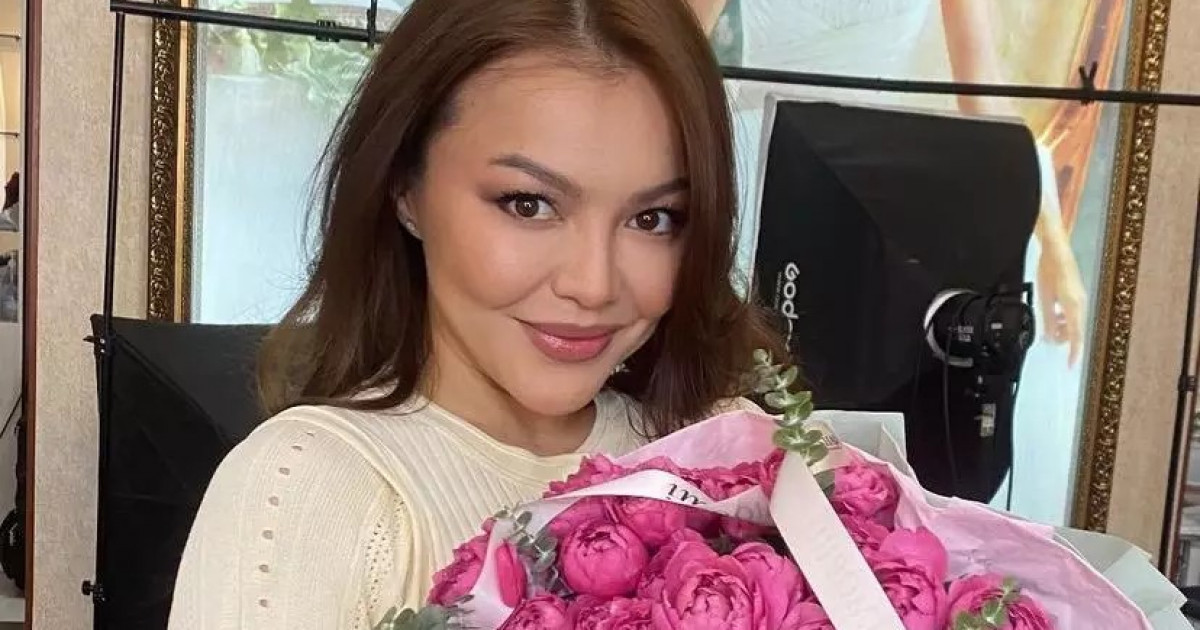 «Иә» дедім»: әнші Жарқынай Ханайым екінші рет тұрмыс құрмақ