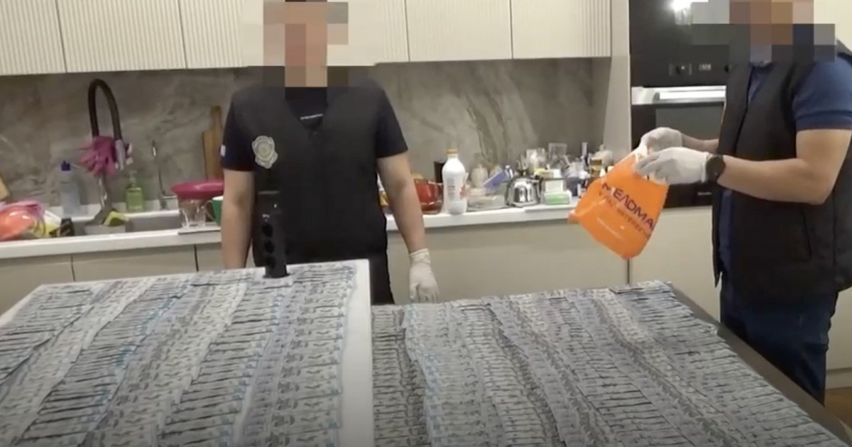 Ақша мұздатқышта сақталған: Антикор университет ректорын ұстаған сәтті жариялады