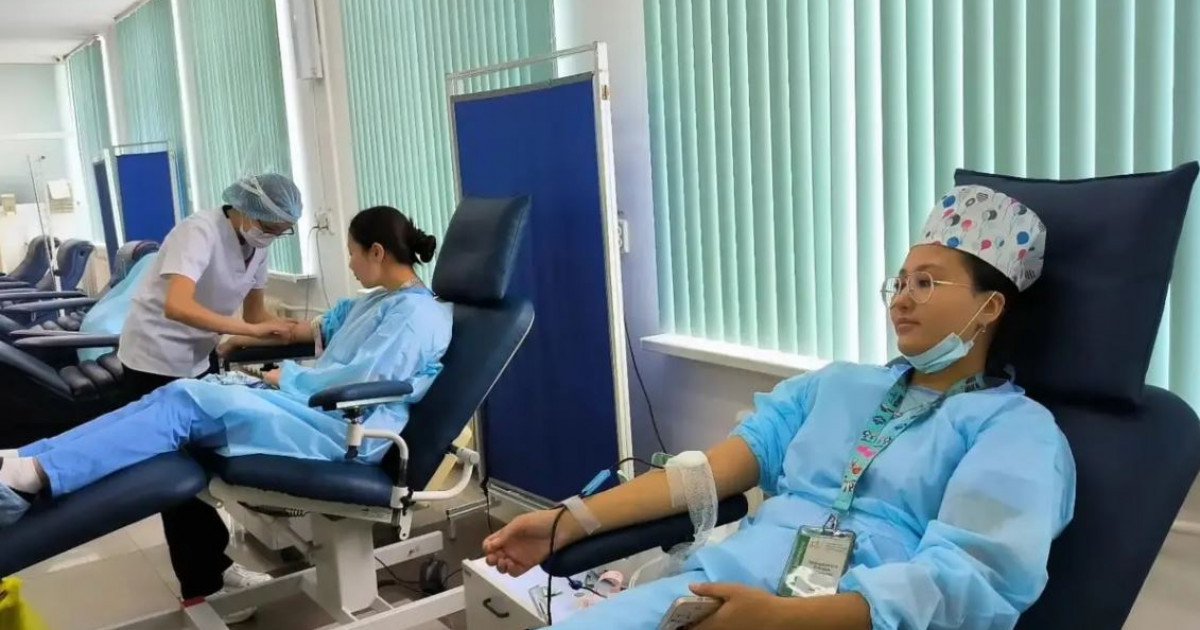 Дәрігерлер 37 литр қан тапсырды