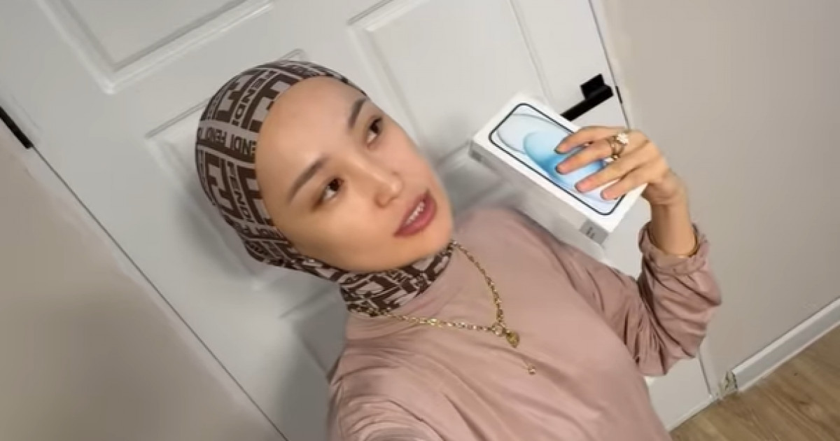 Мөлдір Әуелбекова бала күтушісіне ерекше сыйлық жасады