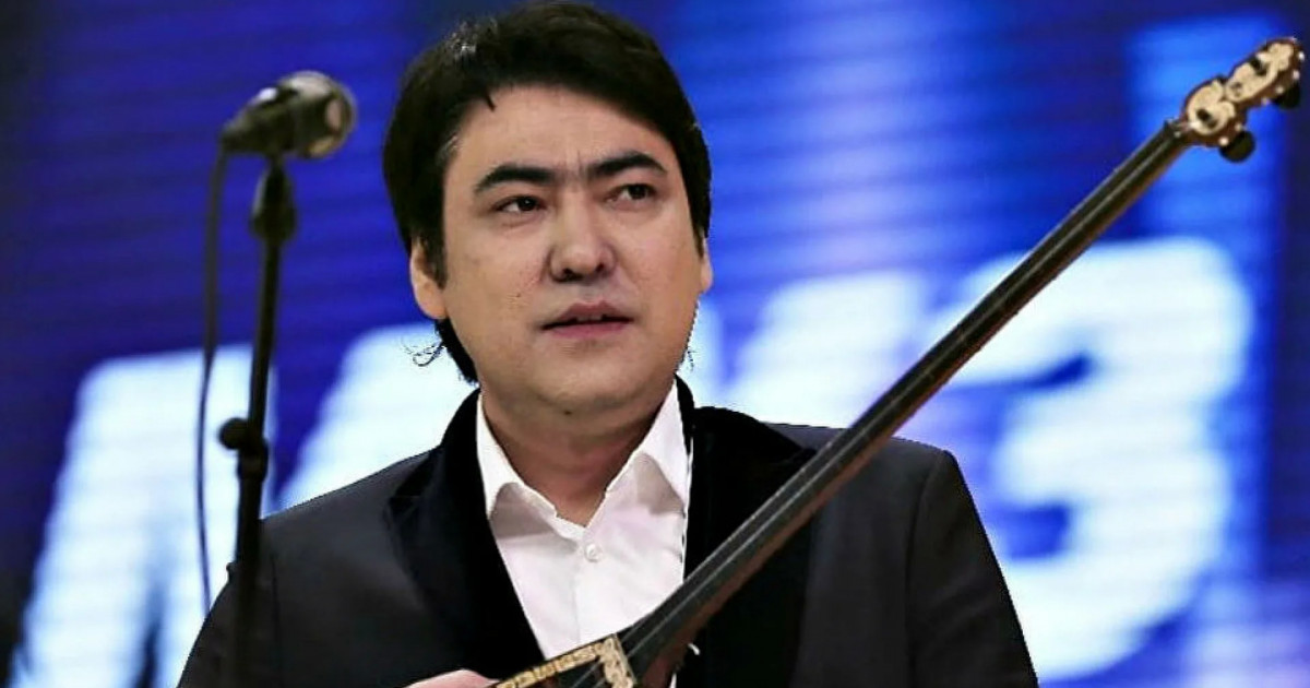 Мейрамбек Бесбаев дүниеге келген сәбиіне өлең арнады