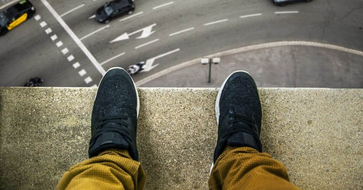 «15 мың зиянды сайт пен сілтеме бұғатталды»: Бас прокурор балалар арасындағы суицид мәселесіне пікір білдірді