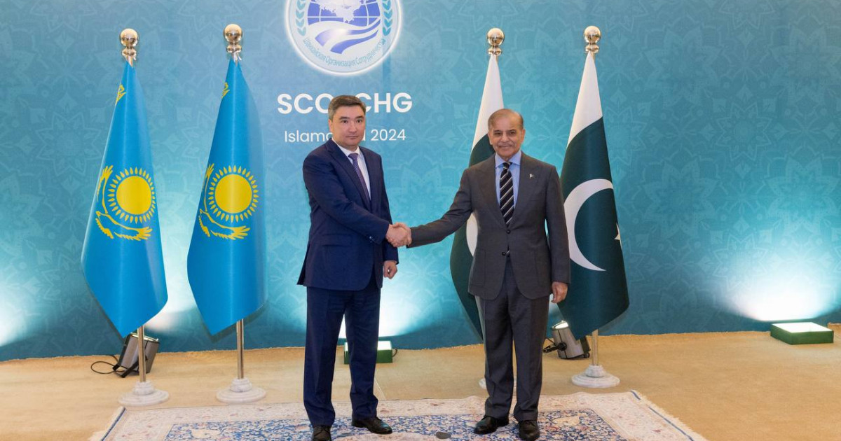 Олжас Бектенов Пәкістанның премьер-министрімен сауда-экономикалық ынтымақтастықты нығайту мәселелерін талқылады 